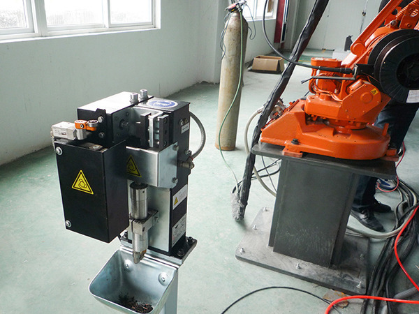 汽車三角臂弧焊專機(jī)